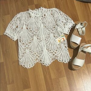 Chic White Lace Blouse